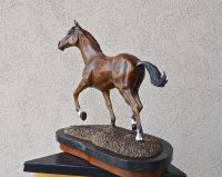 look at me bronze horse sculpture